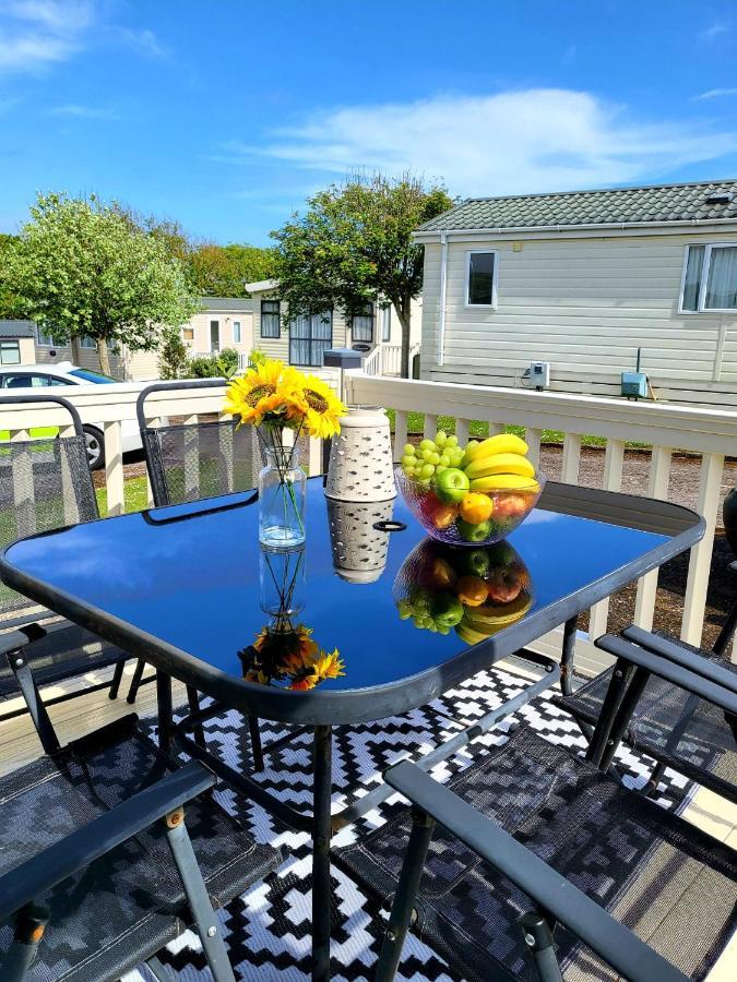 Luxury Woodland Retreat Holiday Home - Shorefield Country Park Downton  Bagian luar foto
